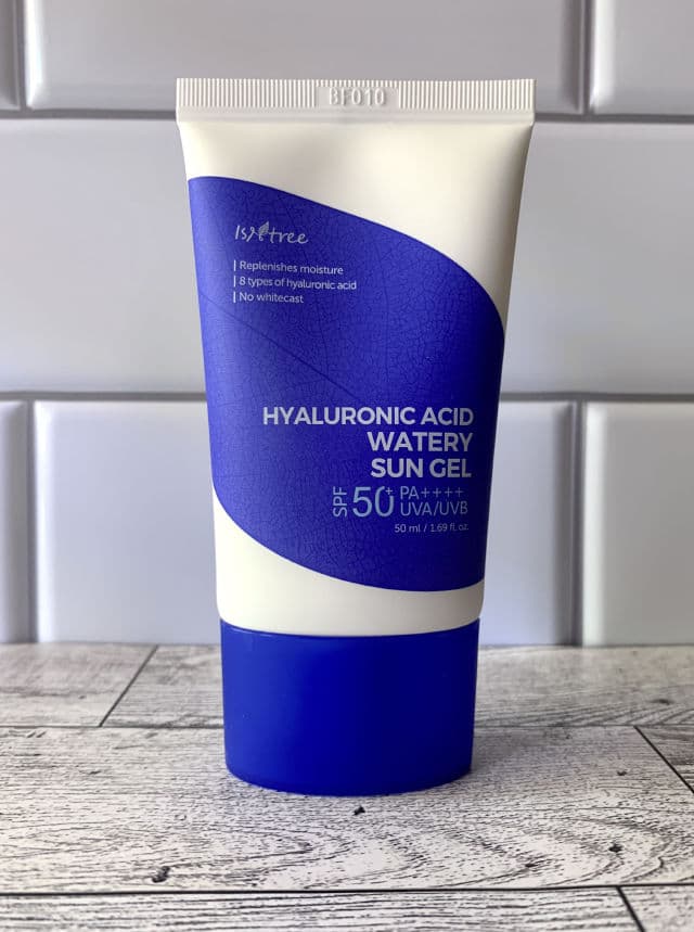 ISNTREE Hyaluronic Acid Watery Sun Gel SPF50+ PA++++ review photo by Funthingsnstuff