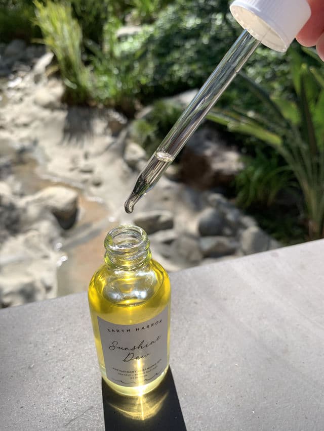 Earth Harbor Naturals Sunshine Dew Antioxidant Cleansing Oil review photo by Funthingsnstuff