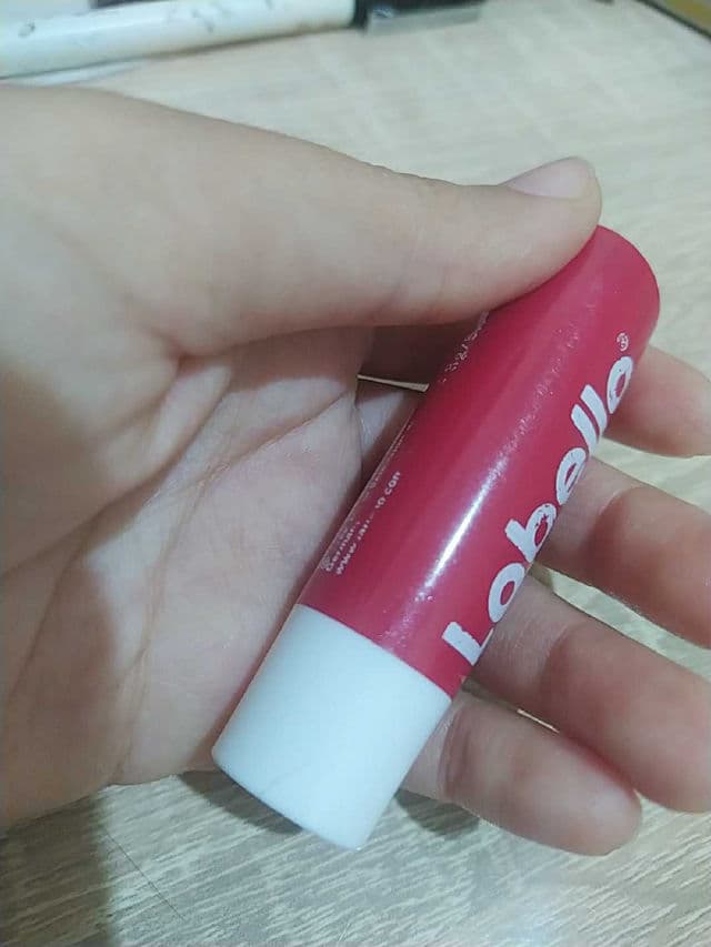 Labello Cherry Shine review photo by haneuli