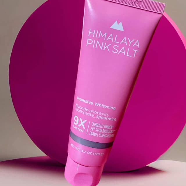 HIMALAYA PINK SALT Intensive Whitening Toothpaste review photo by GlowMai2