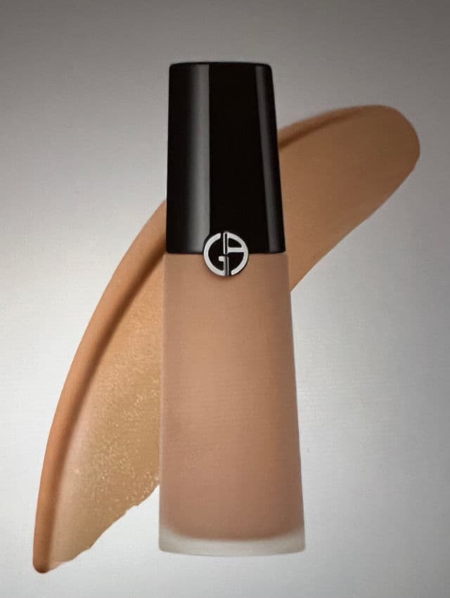 Armani Beauty Luminous Silk Concealer review photo by Spicesofbeauty