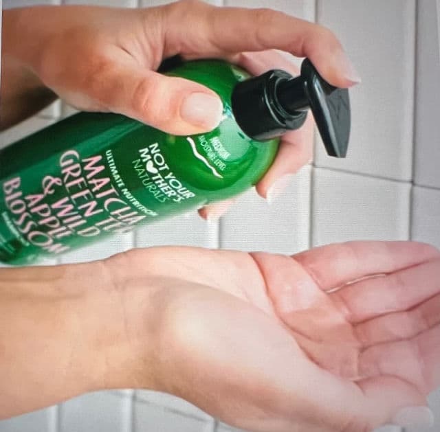 Not Your Mother's Naturals Matcha Green Tea & Wild Apple Blossom Ultimate Nutrition Shampoo review photo by Spicesofbeauty