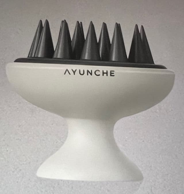 AYUNCHE Scalp Massage Brush review photo by Spicesofbeauty