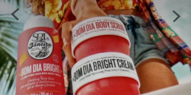 Sol de Janeiro Bom Dia Body Scrub review photo by Spicesofbeauty