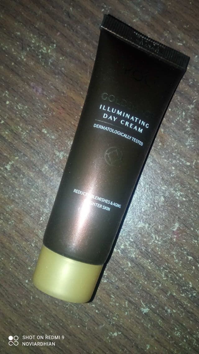 Y.O.U Golden Age Illuminating Day Cream SPF 30 PA+++	 review photo by NoviAlJannah