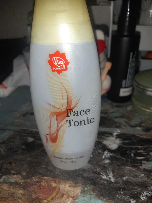 Viva Cosmetics Face Tonic review photo by unifee22