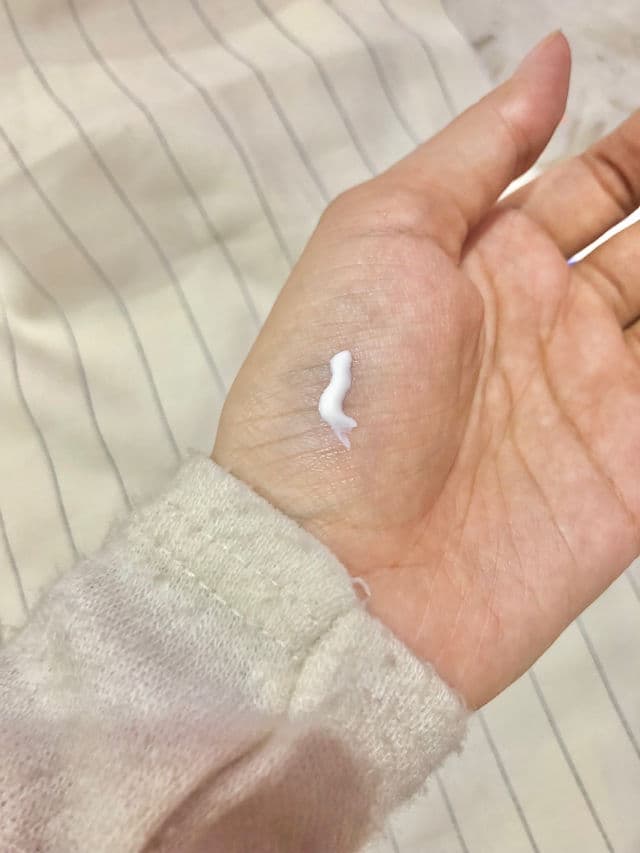 Hyaluronic Acid Natural Sun Cream SPF50+ PA++++ product review