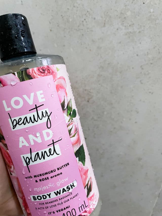Love Beauty and Planet Murumuru Butter & Rose Body Wash review photo by journalskinsarah