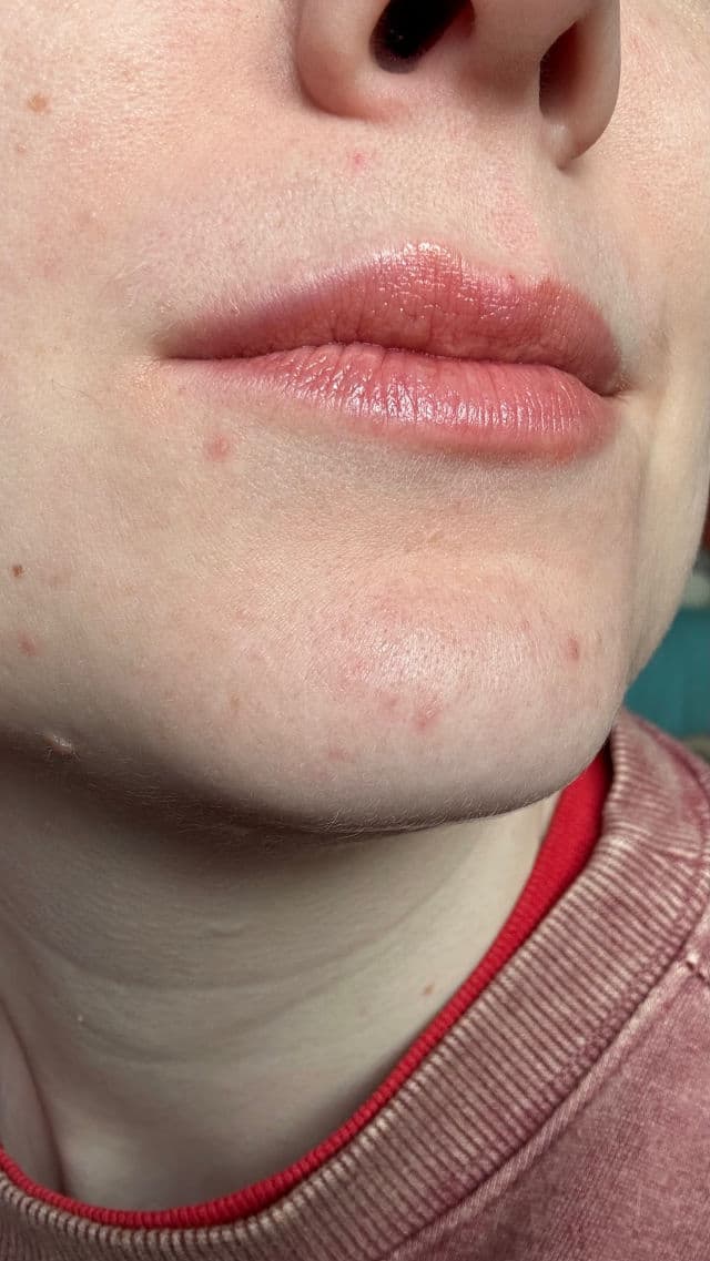 Coringco Shalala Snow Ball Lip Balm #03 Swan's Lake review photo by KittyRay