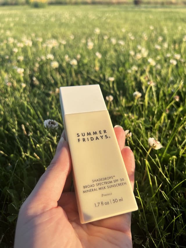 Summer Fridays ShadeDrops Broad Spectrum SPF 30 Mineral Milk Sunscreen review photo by skinloveliz