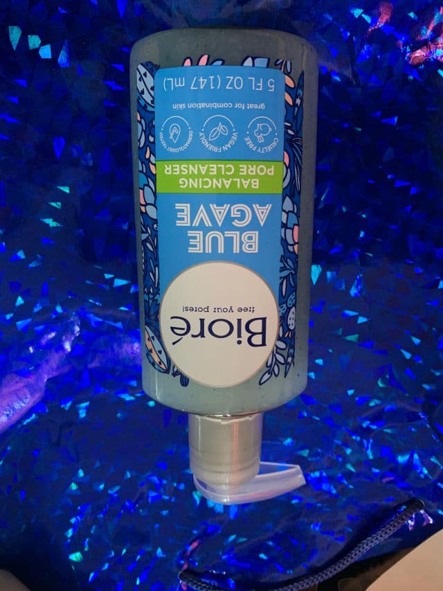 Biore Blue Agave + Baking Soda Balancing Pore Cleanser review photo by gardenofflowers