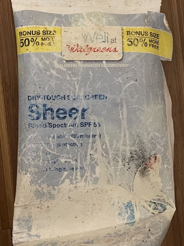 Walgreens Sheer Dry-Touch Sunscreen Lotion SPF 55 review photo by QueenTania