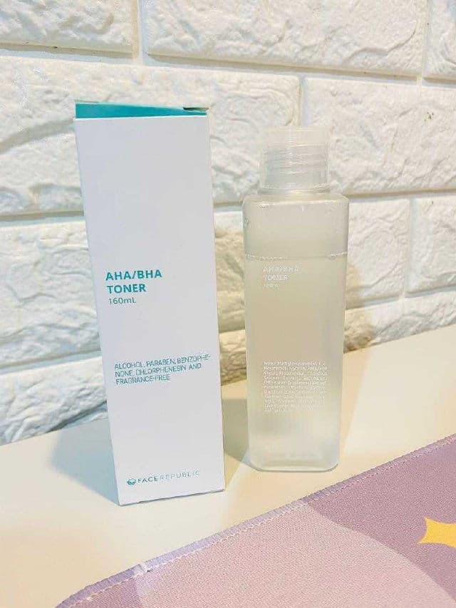 Face Republic AHA/BHA Toner review photo by chrislyn