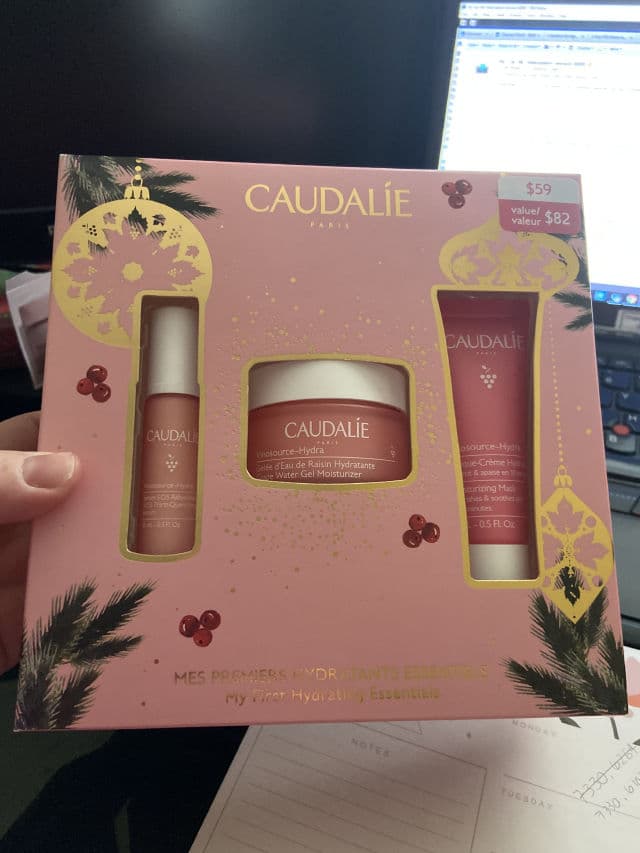 Caudalie Paris Vinosource-Hydra SOS Thirst-Quenching Serum review photo by shaunzie