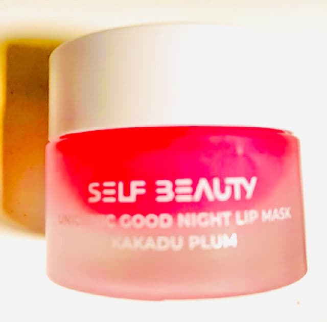 SELF BEAUTY Uniconic Good Night Vitamin C Vegan Lip Mask - Kakadu Plum review photo by Boop