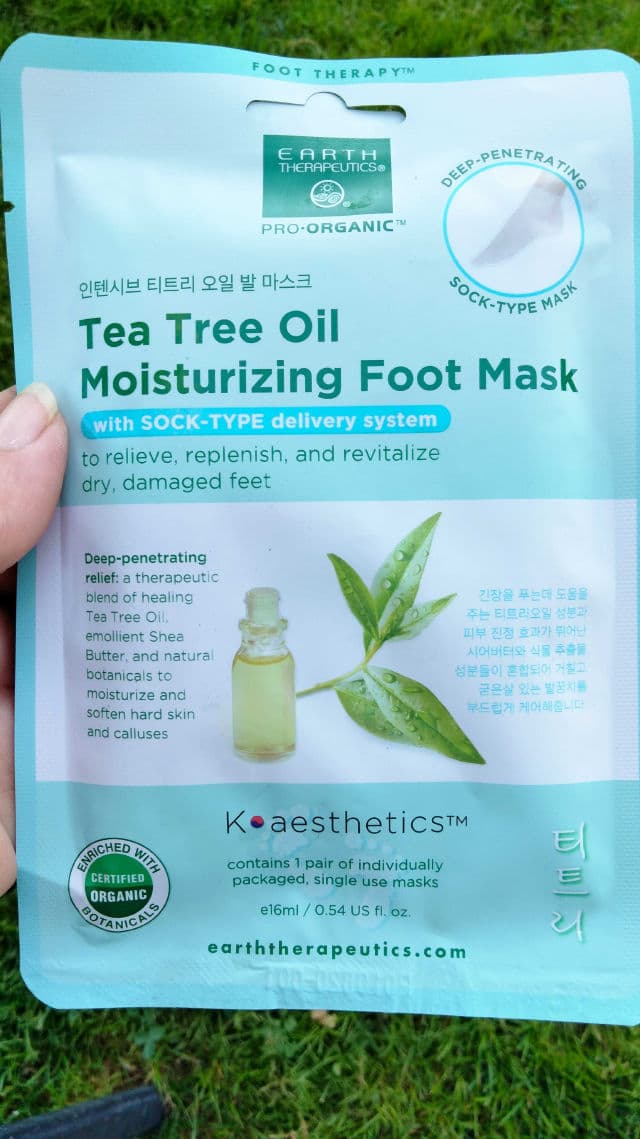 Earth Therapeutics Tea Tree Oil Moisturizing Foot Mask review photo by lookingmybest