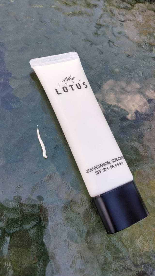 The Pure Lotus Jeju Botanical Sun Cream SPF50+ PA++++ review photo by lookingmybest