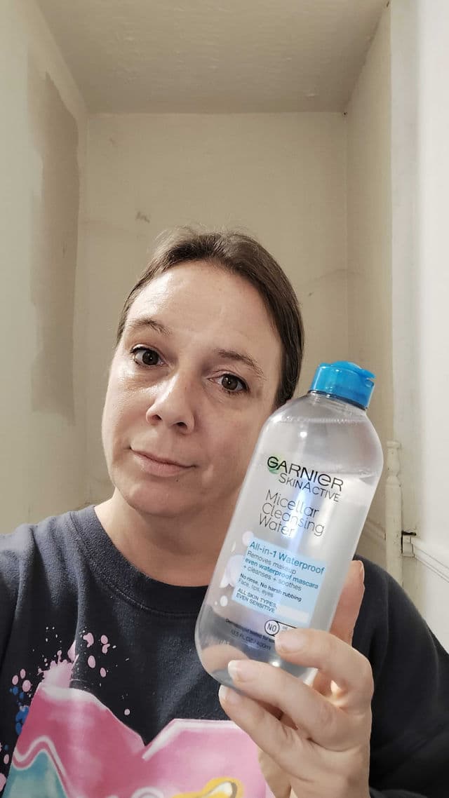 Garnier SkinActive Micellar Cleansing Water Waterproof review photo by lookingmybest