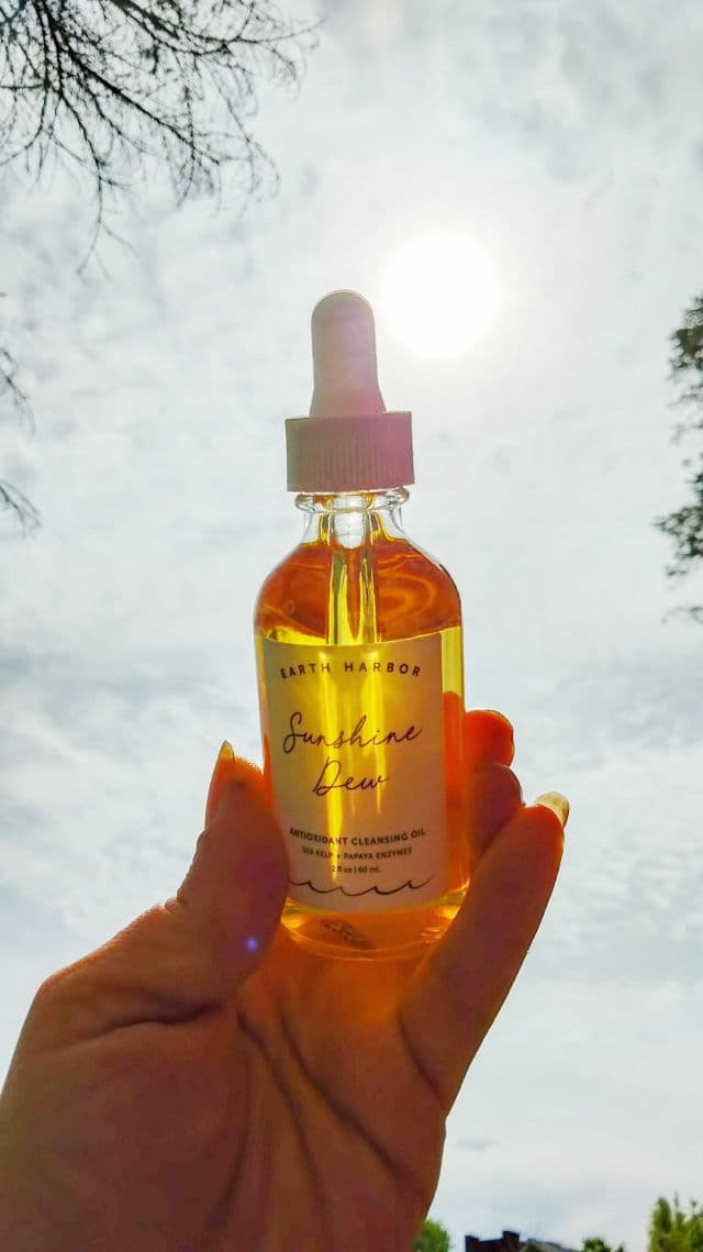 Earth Harbor Naturals Sunshine Dew Antioxidant Cleansing Oil review photo by lookingmybest