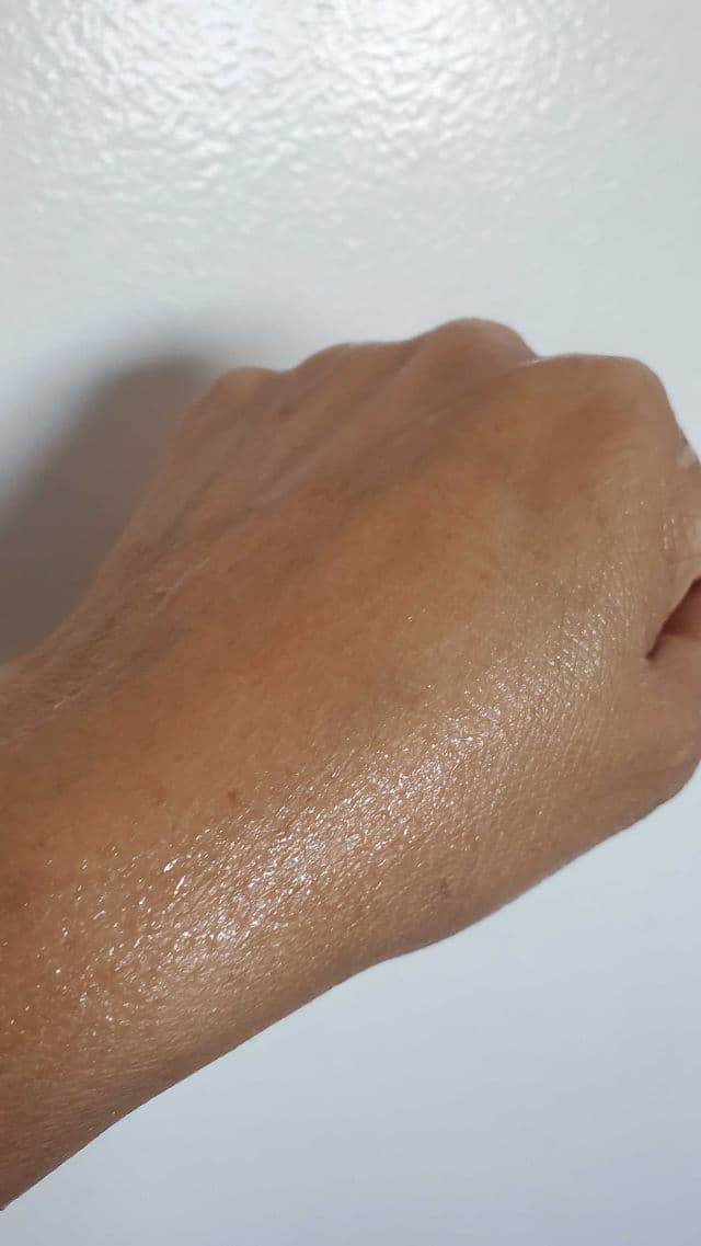 Aavrani Balance Restoring Serum review photo by georginapayan