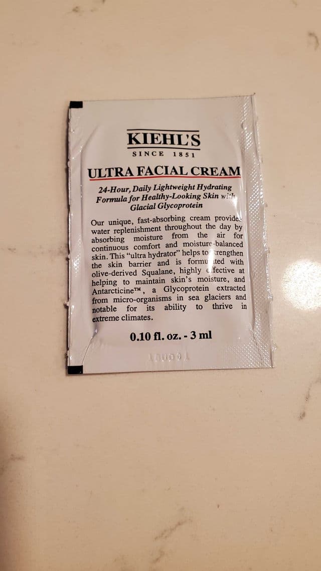 Kiehl's Retinol Fast Release Wrinkle-Reducing 0.3% Night Serum review photo by georginapayan