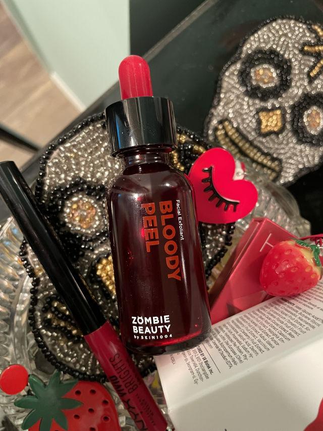 ZOMBIE BEAUTY by SKIN1004 Bloody Peel product review
