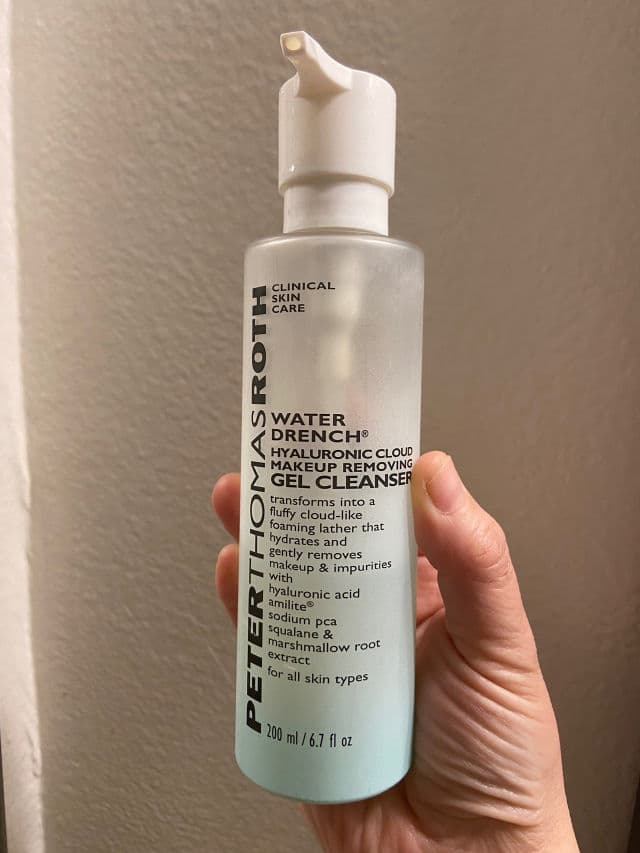 Peter Thomas Roth Water Drench Hyaluronic Cloud Makeup Removing Gel Cleanser review photo by nuobeier