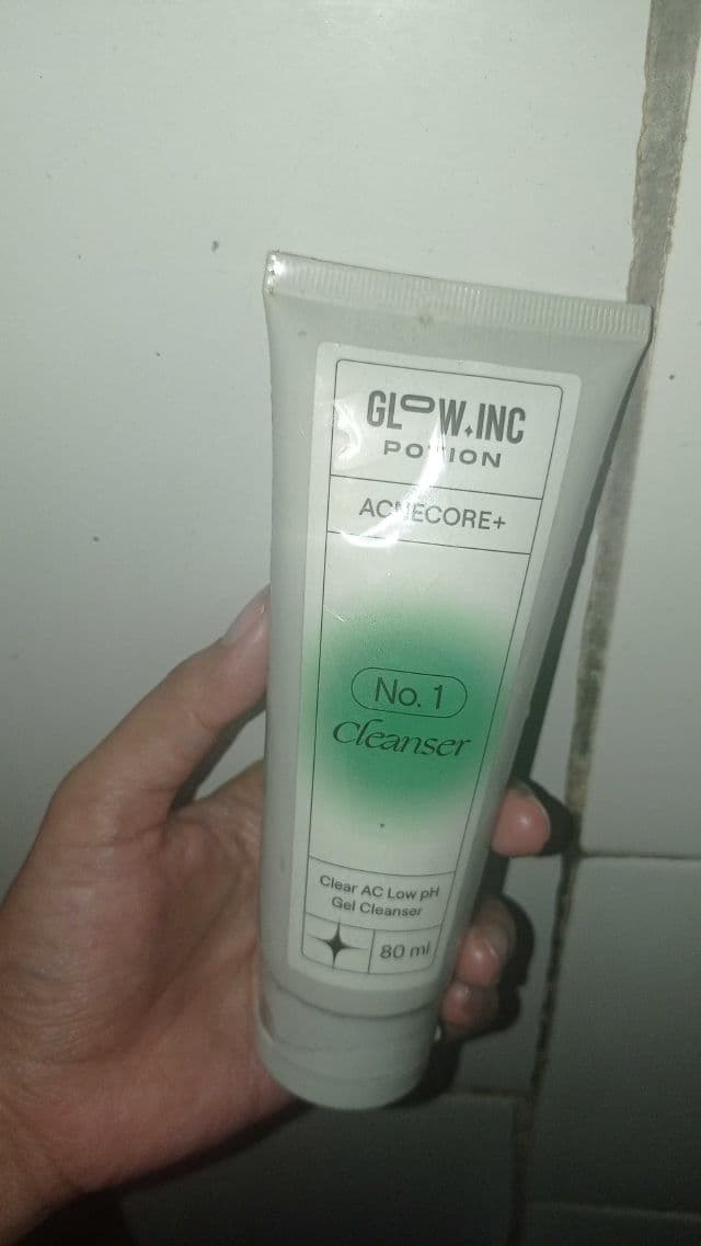 Glow Inc Potion ACNECORE+ Clear AC Low pH Gel Cleanser review photo by pracira