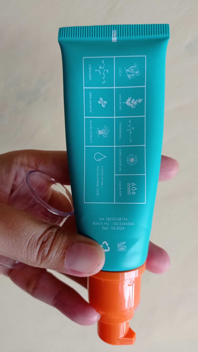 Prettywell Ceramon Barrier Moistfull Gel Moisturizer review photo by pracira