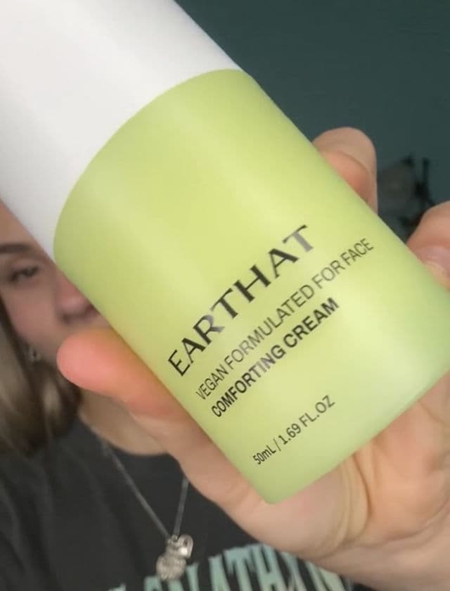 EARTHAT Comforting Cream review photo by HayGrooves