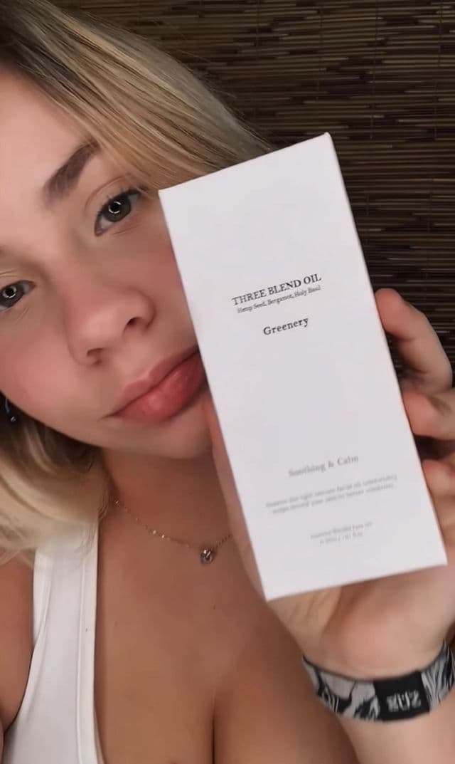 isfrom Three Blend Oil - Greenery review photo by HayGrooves