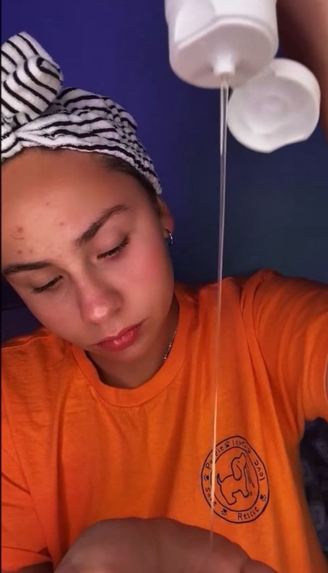 NolaHour Vegan Gel Cleanser review photo by HayGrooves