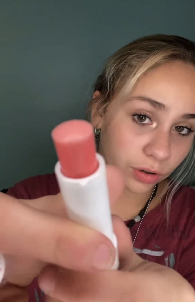 Maybelline Baby Lips Dr Rescue Medicated Lip Balm - Coral Craze review photo by HayGrooves