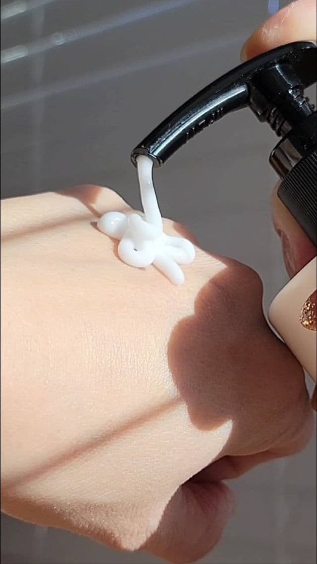 Skybottle White Rain Perfumed Body Lotion review photo by JillF