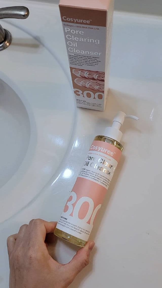 Cosyuree Collagen + AHA BHA PHA LHA Pore Cleaning Oil Cleanser review photo by JillF