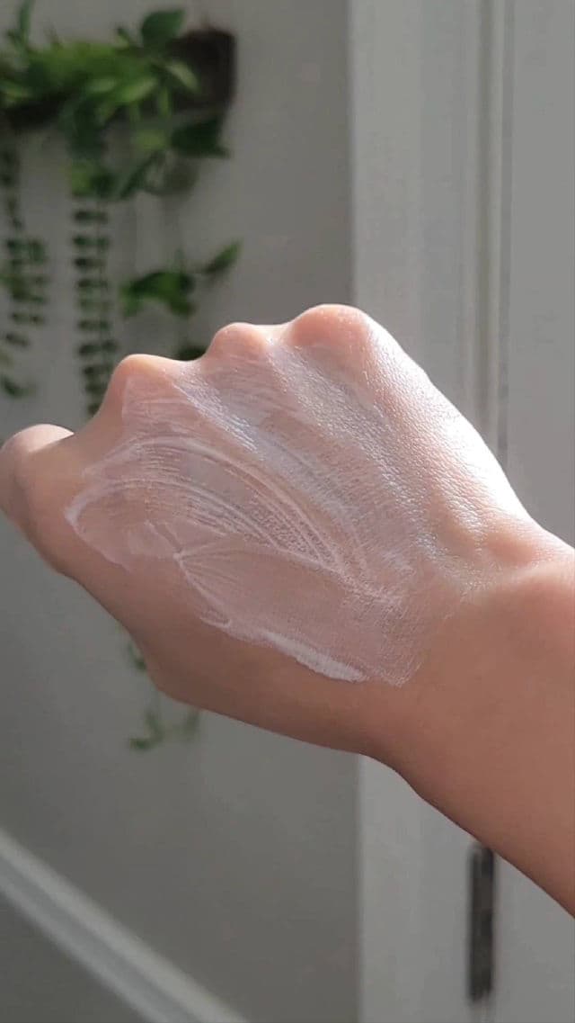 BANOBAGI Milk Thistle Repair Sunscreen Plus SPF 45+ PA++++ review photo by JillF