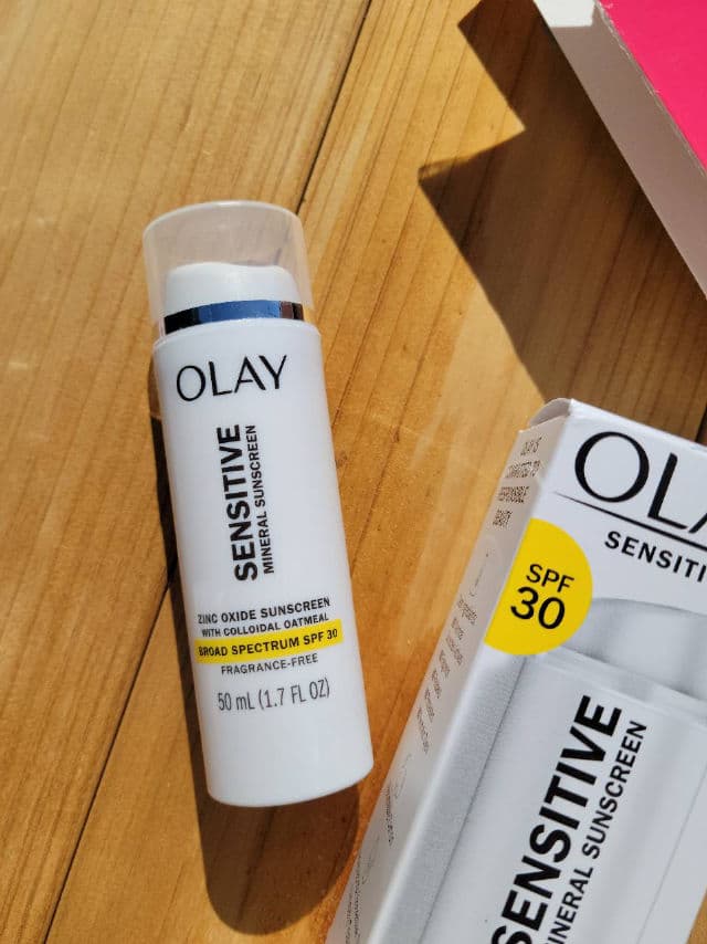 Olay Sensitive Mineral Sunscreen Zinc Oxide Sunscreen Broad Spectrum SPF 30 review photo by JillF