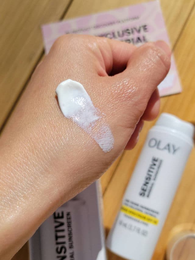 Olay Sensitive Mineral Sunscreen Zinc Oxide Sunscreen Broad Spectrum SPF 30 review photo by JillF