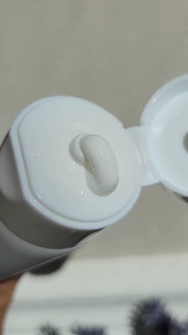 Kimtrue Amino Acid Gentle Facial Cleanser review photo by JillF