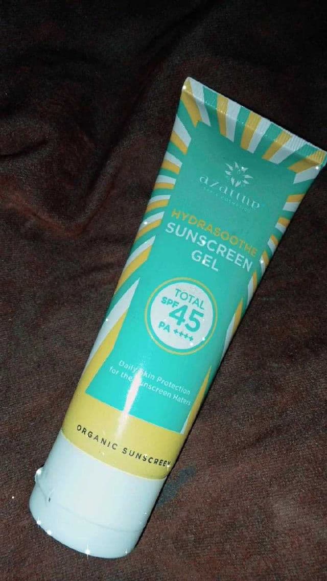 Azarine Hydrasoothe Sunscreen Gel SPF45+++ review photo by dewisskin