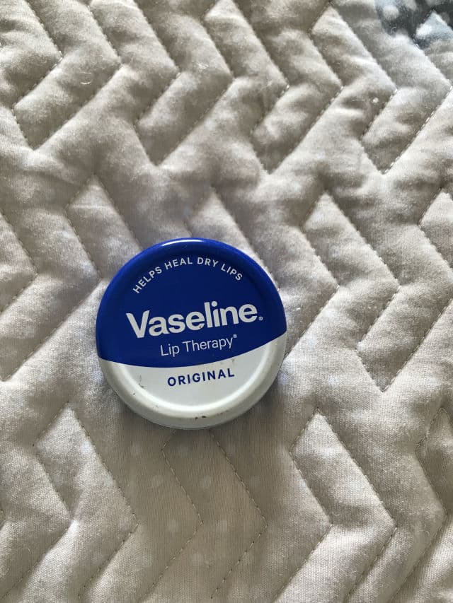 Vaseline Lip Therapy -  Original Tin review photo by wiamna