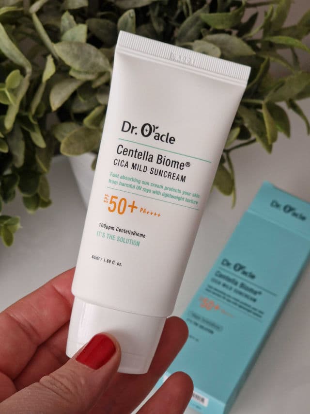 DR. ORACLE Centella Biome Cica Mild Suncream SPF 50+ PA++++ review photo by Dukesa