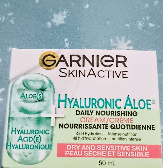 Garnier Skin Naturals Hyaluronic Aloe Cream review photo by Mucci