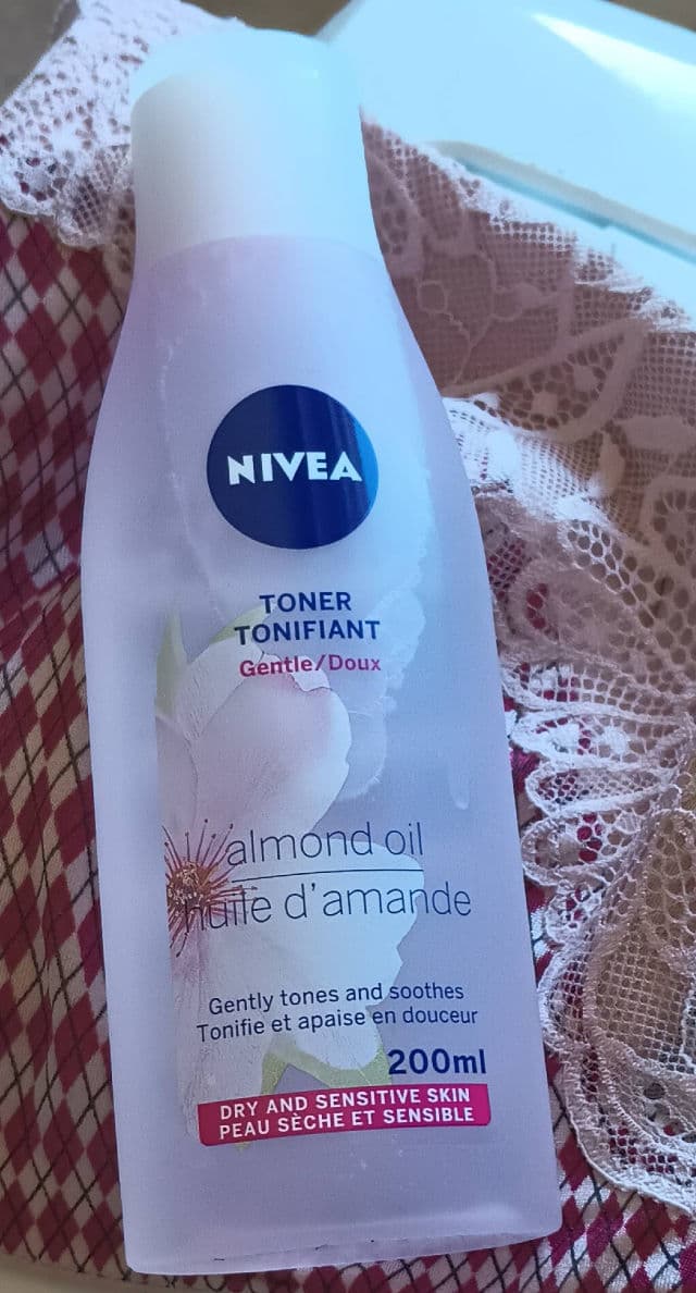 Nivea Soothing Toner Dry to Sensitive Skin review photo by Mucci