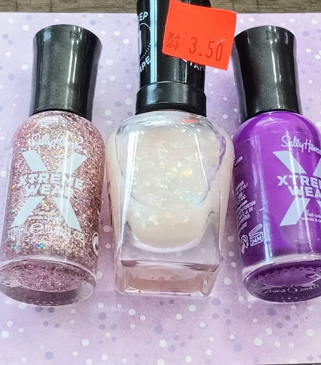 Sally Hansen Xtreme Wear review photo by Mucci