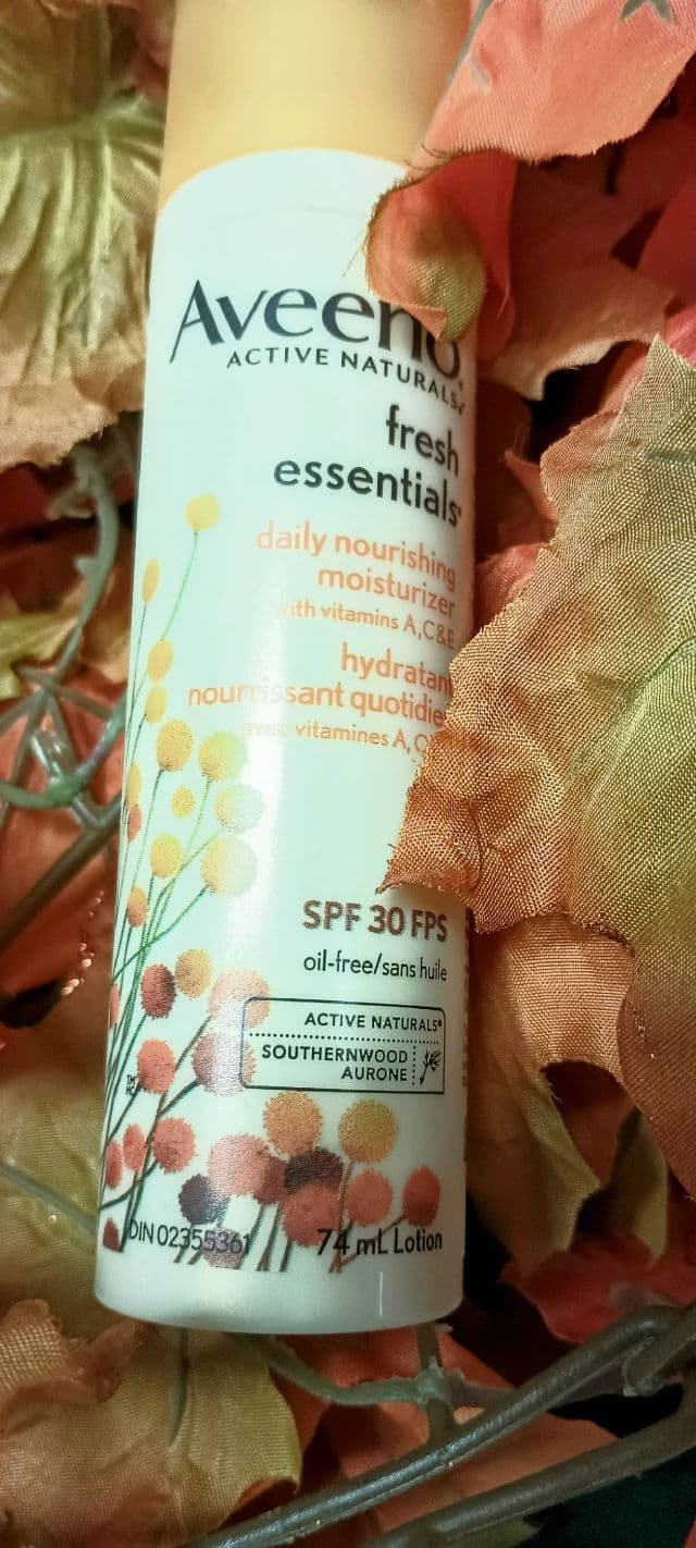 Aveeno Smart Essentials Daily Nourishing Moisturizer SPF 30 review photo by Mucci