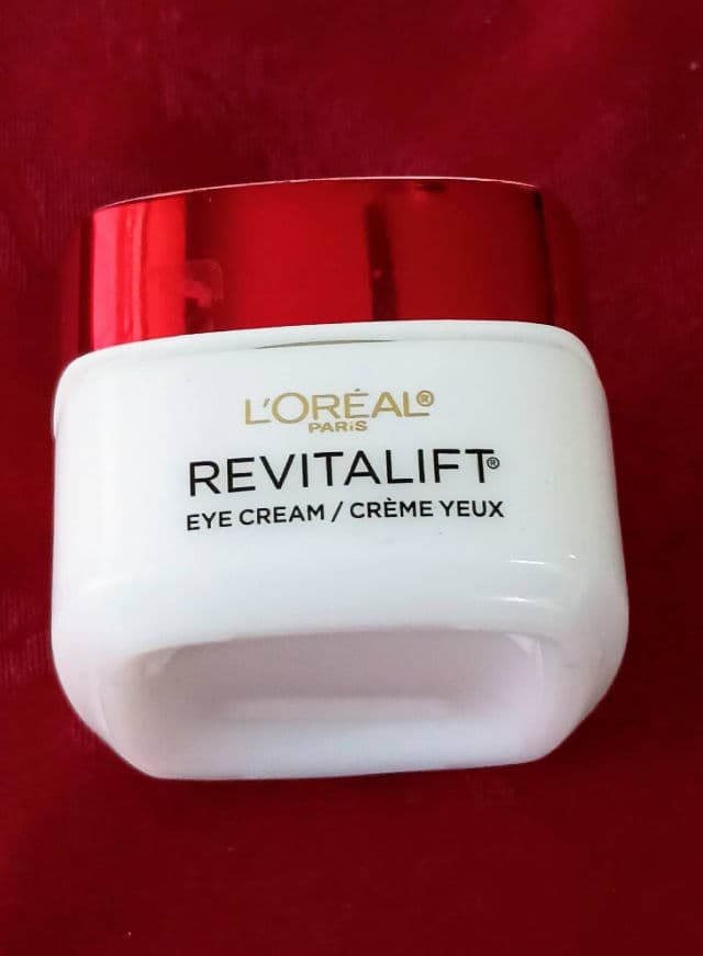 L'Oreal Paris Revitalift Anti-Wrinkle Firming Eye Cream review photo by Mucci