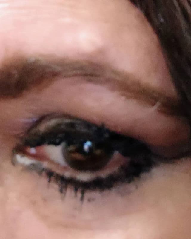 Essence Liquid Ink Eyeliner Waterproof review photo by Mucci