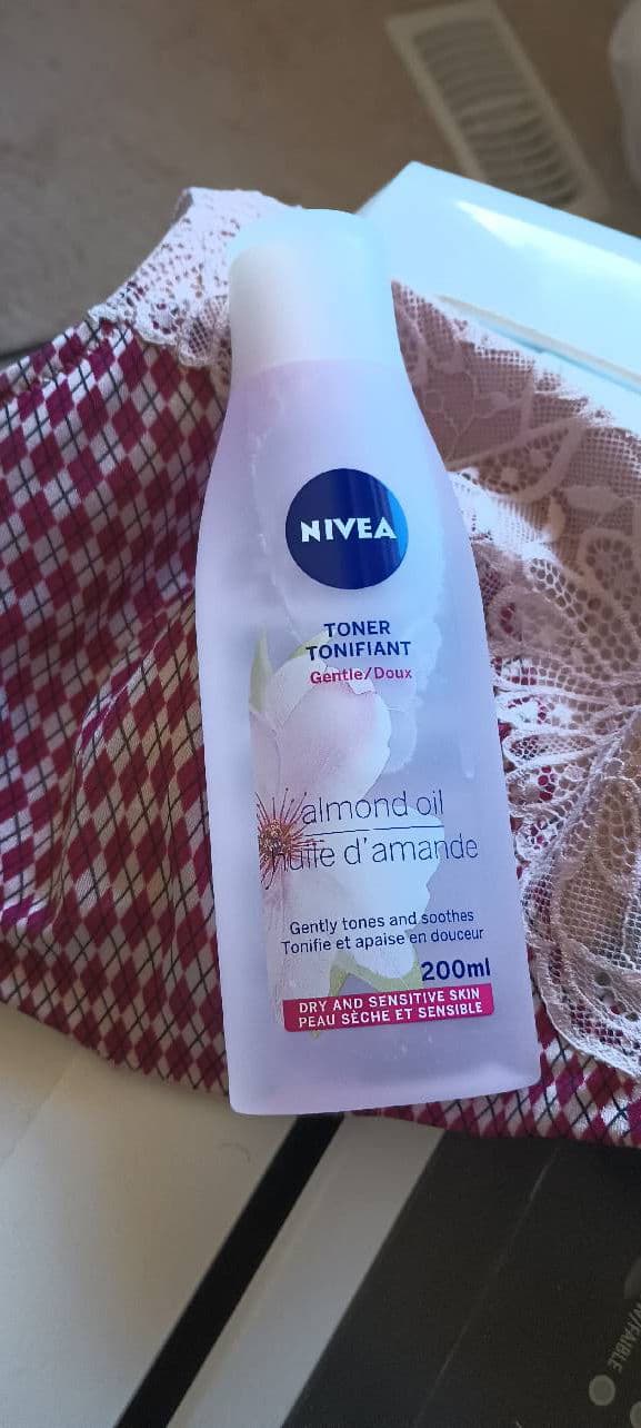 Nivea Soothing Toner Dry to Sensitive Skin review photo by Mucci