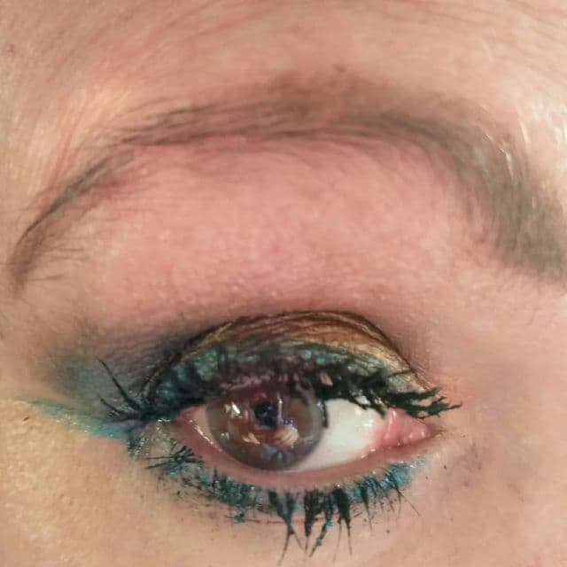 Essence Lash Princess Waterproof Mascara review photo by Mucci